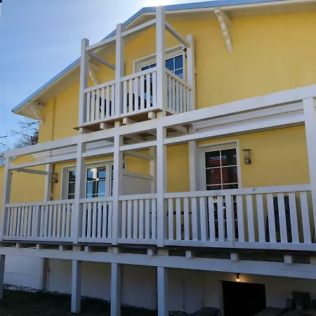 Waldhaus Lägenhet