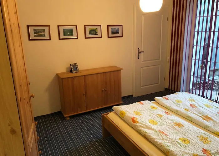 Waldhaus * Sellin (Rugen)